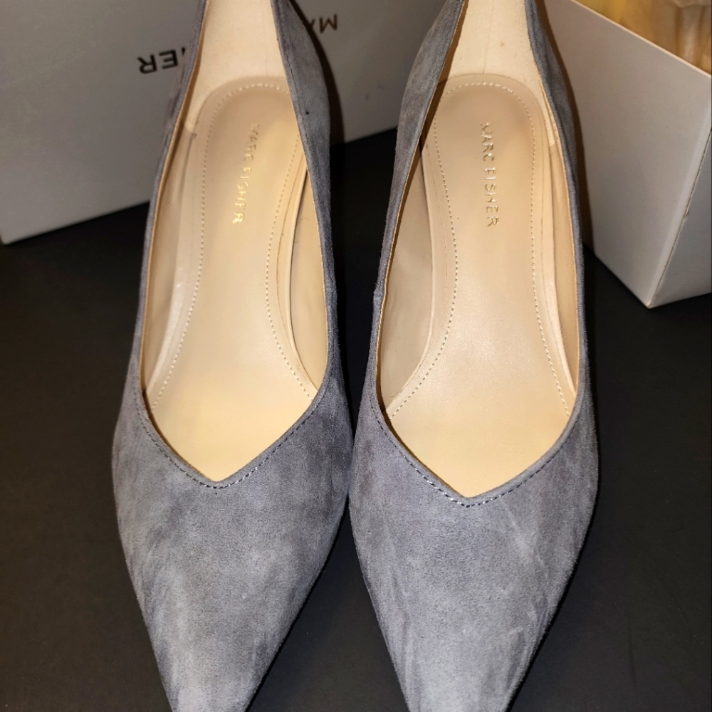Marc Fisher Drk Gray Wedge